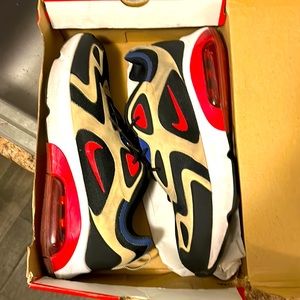 selling my nike air max  200